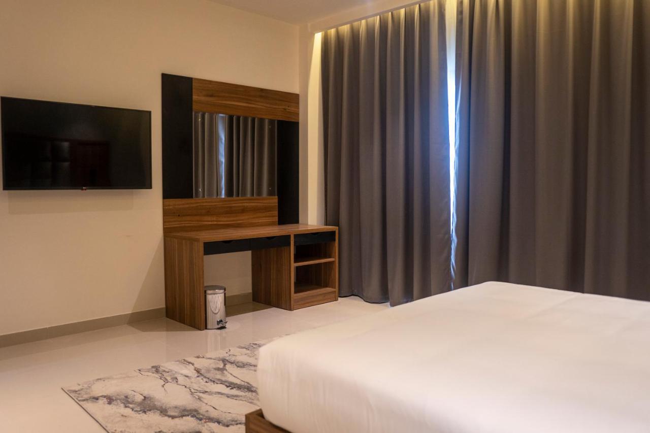 The Plaza Hotel & Resort Salalah Exterior photo