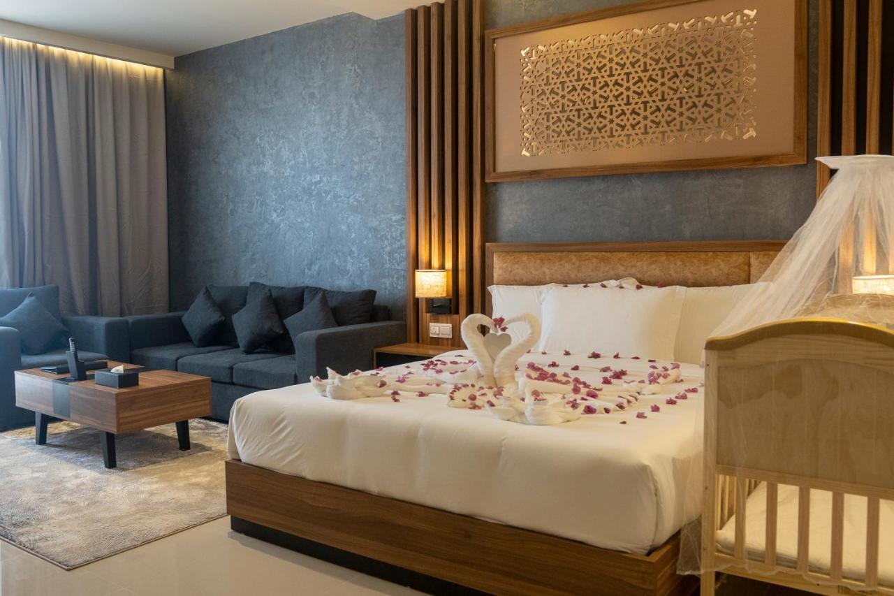 The Plaza Hotel & Resort Salalah Exterior photo