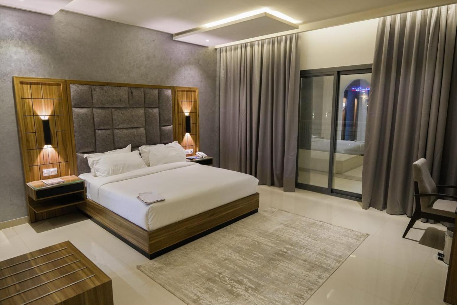 The Plaza Hotel & Resort Salalah Exterior photo