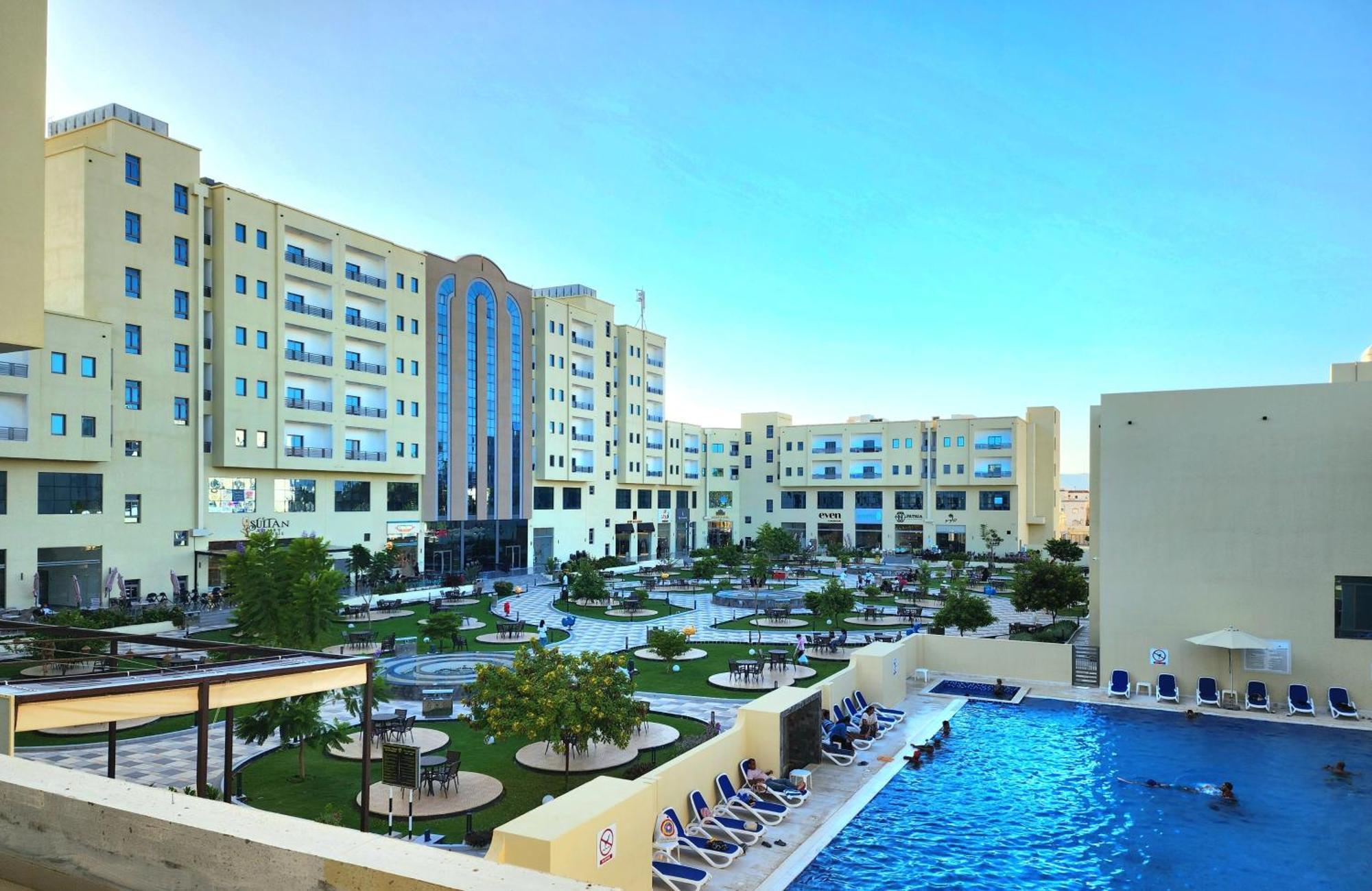 The Plaza Hotel & Resort Salalah Exterior photo